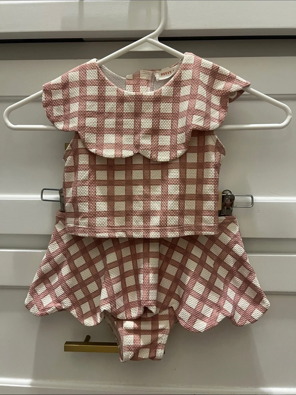 Gingham Pink & Cream Scalloped Girls swim Set. Petite Playa. Size 5/6.